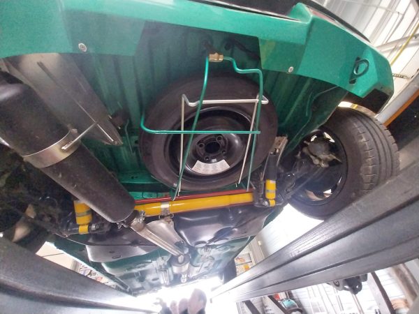 Protection / tôle / écran thermique d'échappement pour Peugeot 205