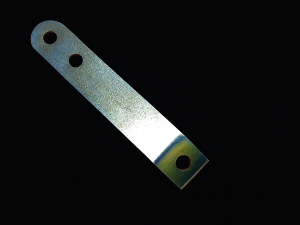 Support de câble d’accélérateur sur culasse – Peugeot 205 Rallye 1.3