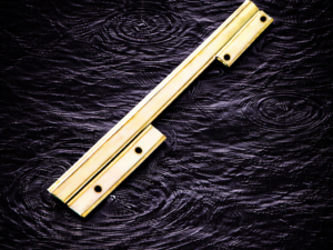 rail de leve vitre Peugeot 205/309 5 portes arriere droit