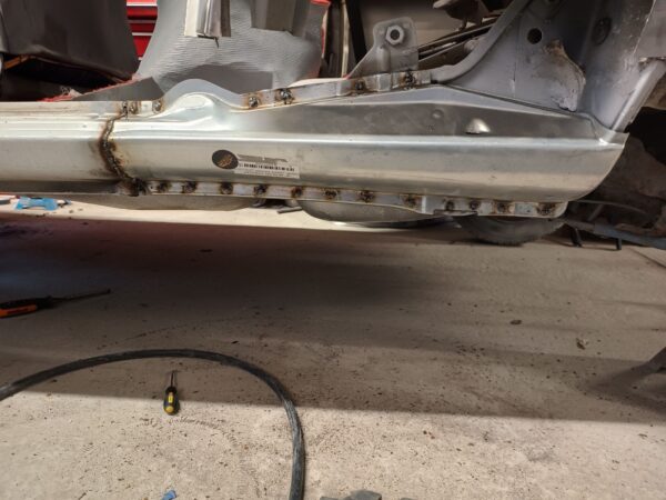Achterste Linker Dorpeldeel + Reparatiepaneel Linker Achterspatbord – Peugeot 205 3-Deurs GTI / CTI / Rallye | Staal 1 mm