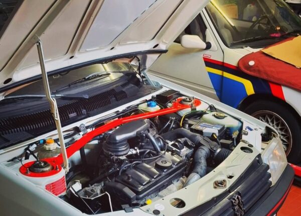 Barre anti-rapprochement – Peugeot 205 moteur TU – Rouge